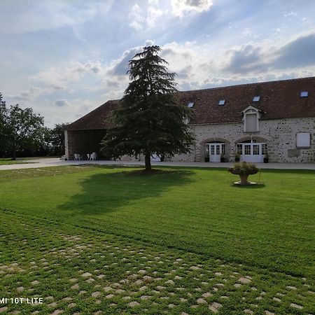 Bed and Breakfast Domaine De La Ferme De Mont Mormant Экстерьер фото